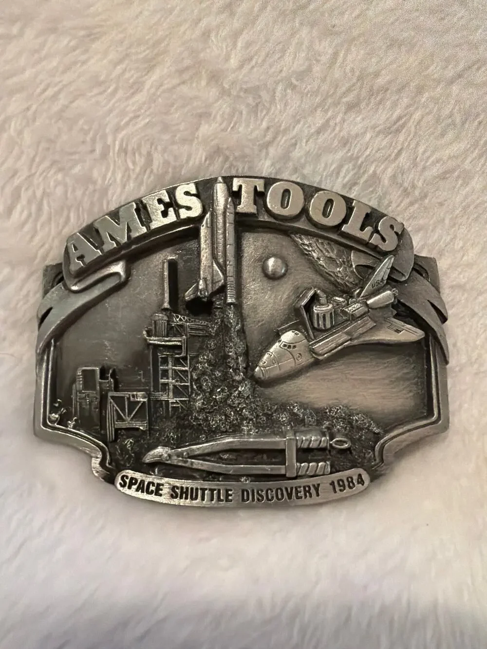 Siskiyou L.E. 1989 Ames Tools Space Shuttle Discovery 1984 3D Pewter Buckle